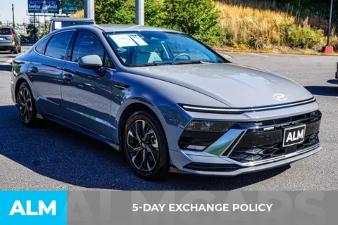 More photos of 2025 Hyundai Sonata SEL at ALM Marietta, GA