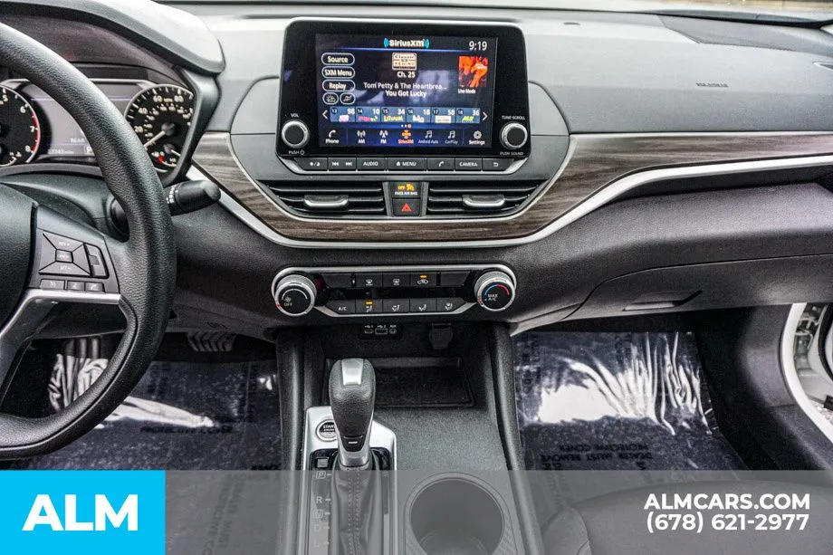 2025 Nissan Altima SV - Photo 38