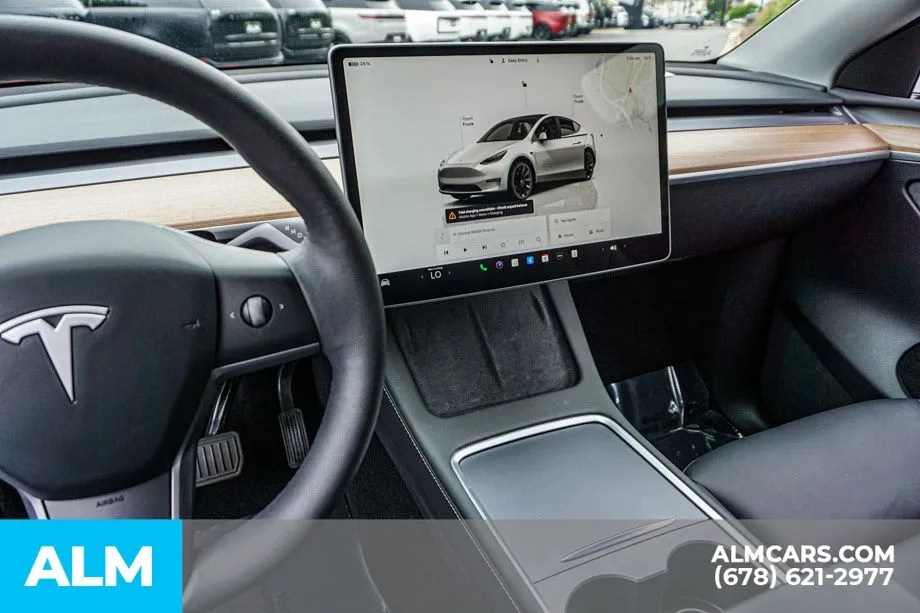 2023 Tesla Model Y Long Range - Photo 32