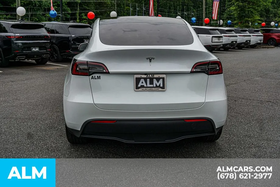 2023 Tesla Model Y Long Range - Photo 11