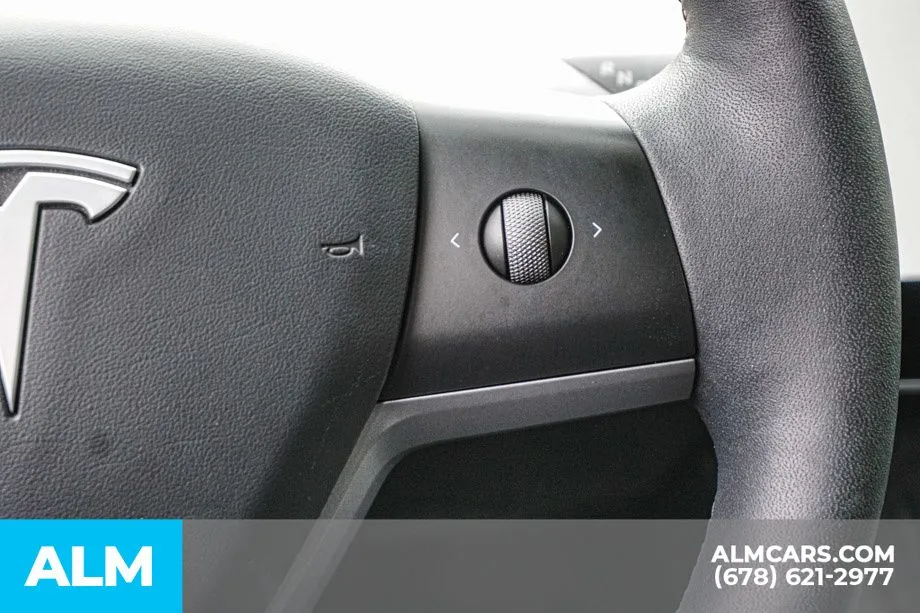 2023 Tesla Model Y Long Range - Photo 30