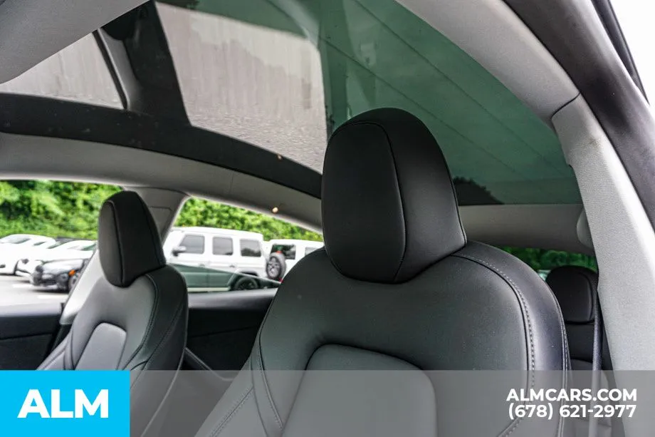 2023 Tesla Model Y Long Range - Photo 18