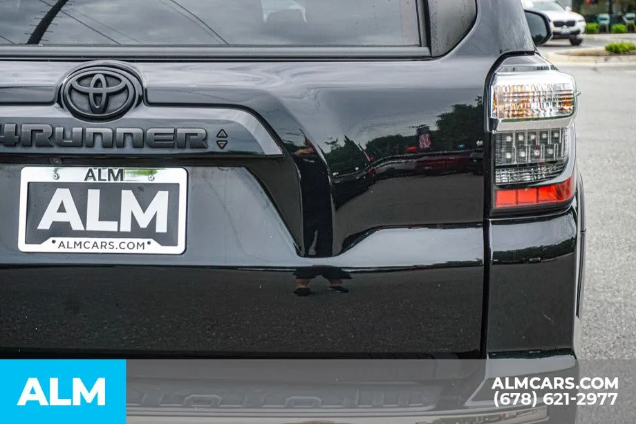 2020 Toyota 4Runner Night Shade - Photo 13