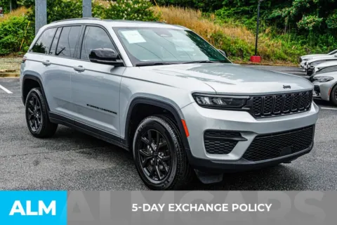 More photos of 2025 Jeep Grand Cherokee Altitude at ALM Marietta, GA