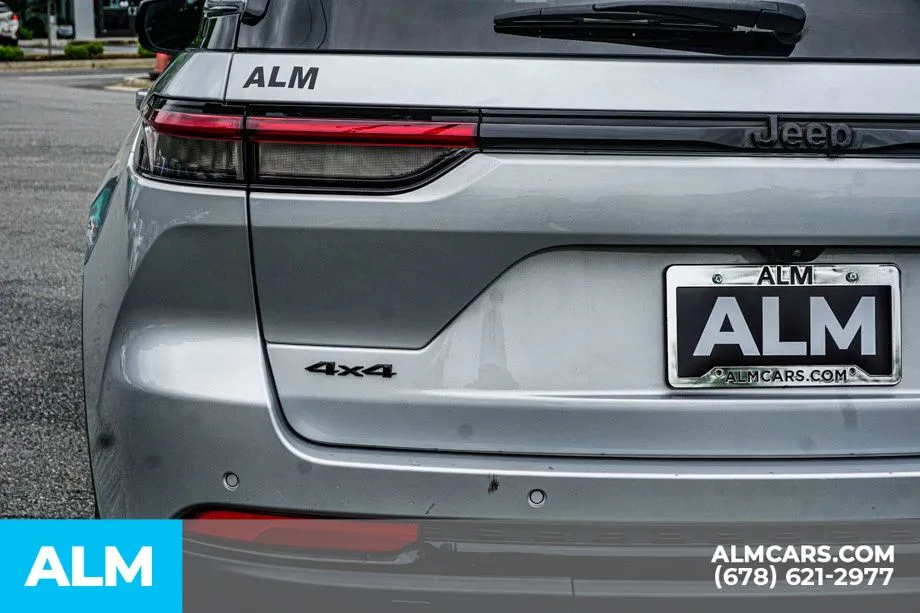 2025 Jeep Grand Cherokee Altitude - Photo 13