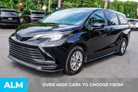 Another view of 2026 Toyota Sienna LE for sale in Marietta, GA at ALM Marietta