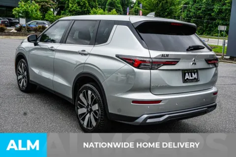 More photos of 2025 Mitsubishi Outlander SE at ALM Marietta, GA