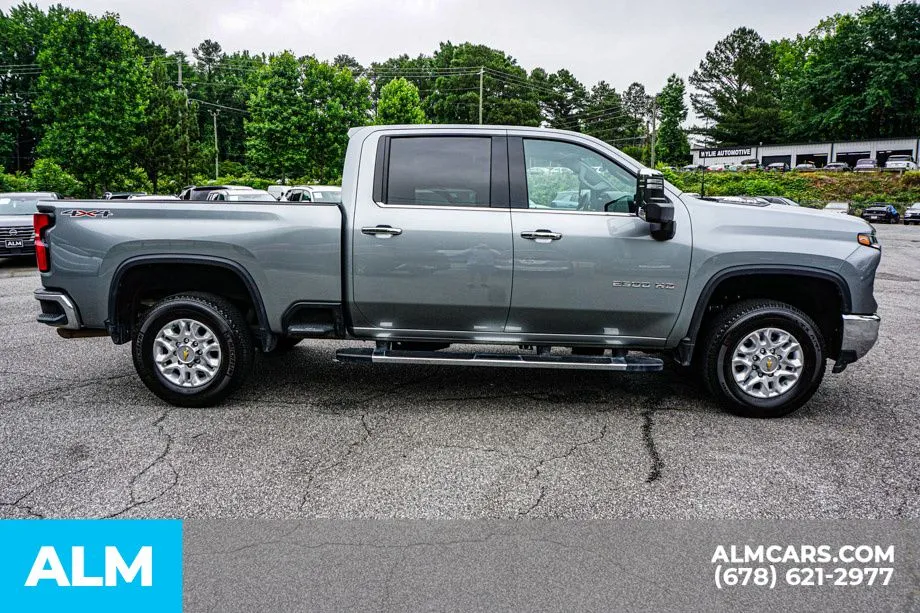 2026 Chevrolet Silverado 2500HD LTZ - Photo 9
