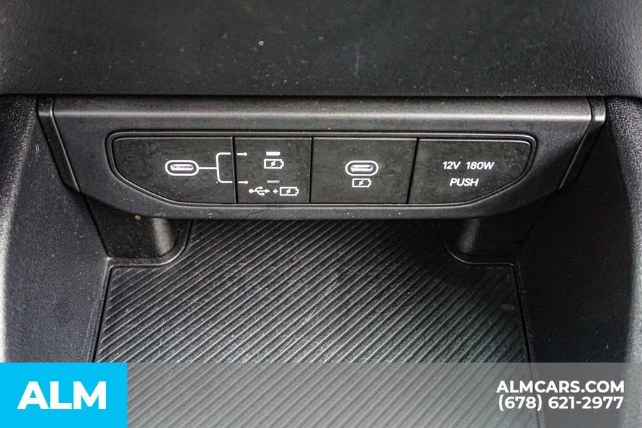2025 Kia K4 LXS - Photo 42