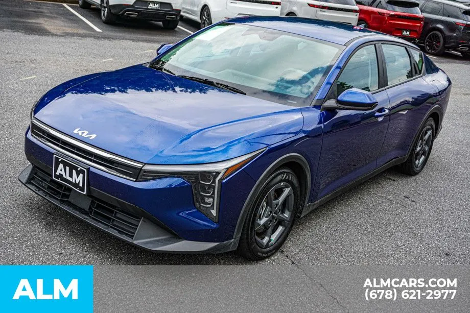 2025 Kia K4 LXS - Photo 15