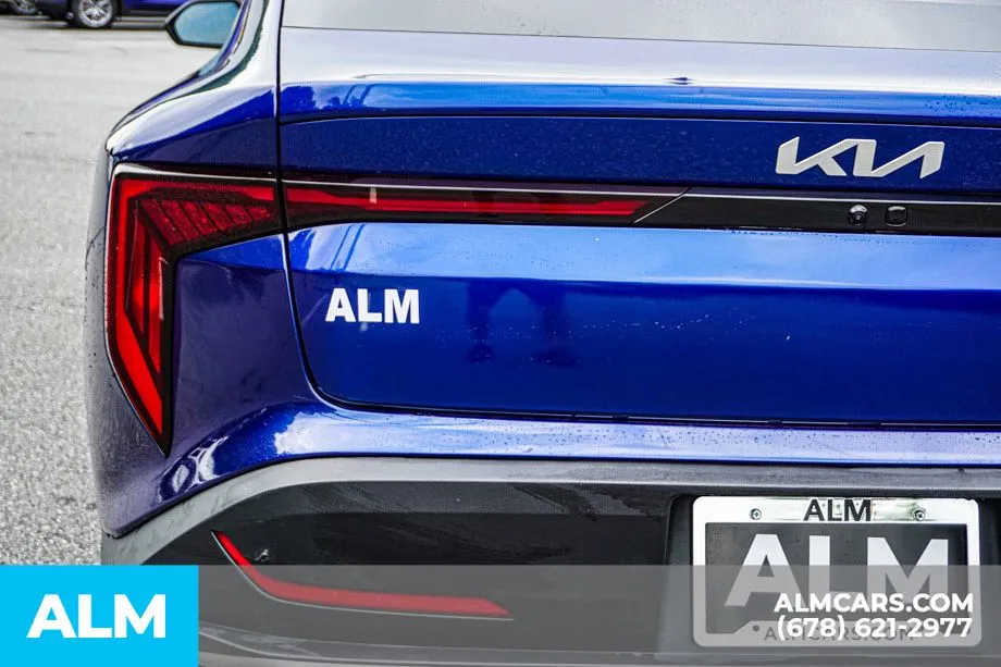2025 Kia K4 LXS - Photo 13