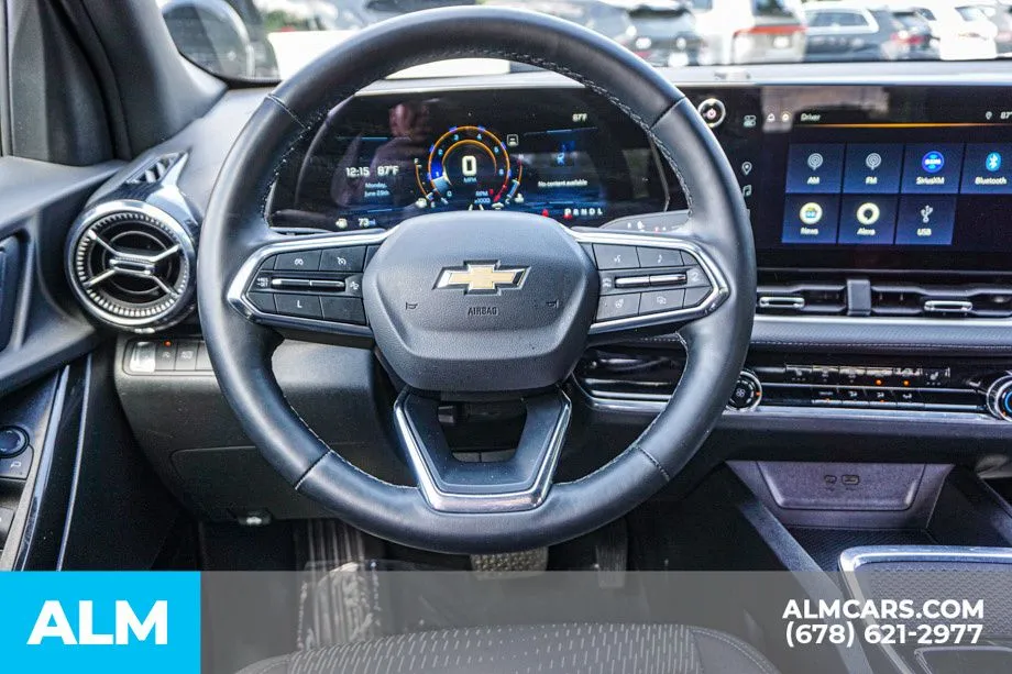 2025 Chevrolet Equinox LT - Photo 29