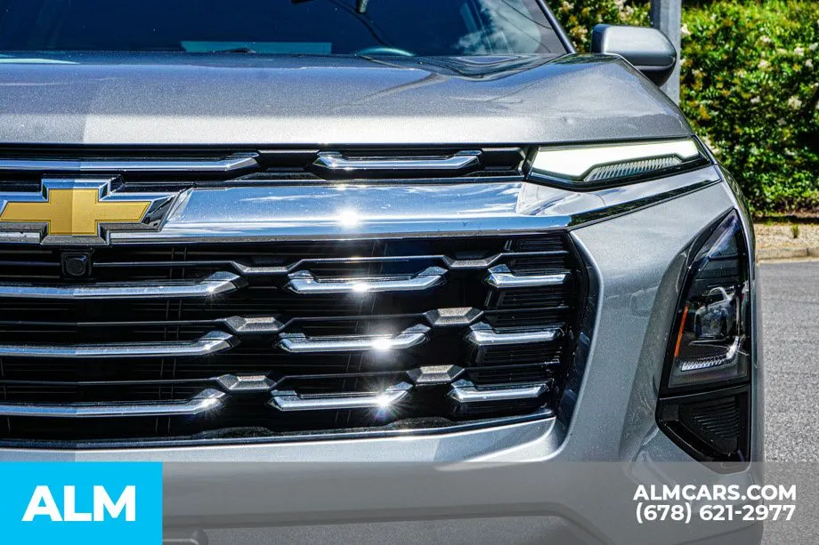 2025 Chevrolet Equinox LT - Photo 12