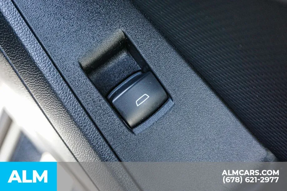 2025 Chevrolet Equinox LT - Photo 54
