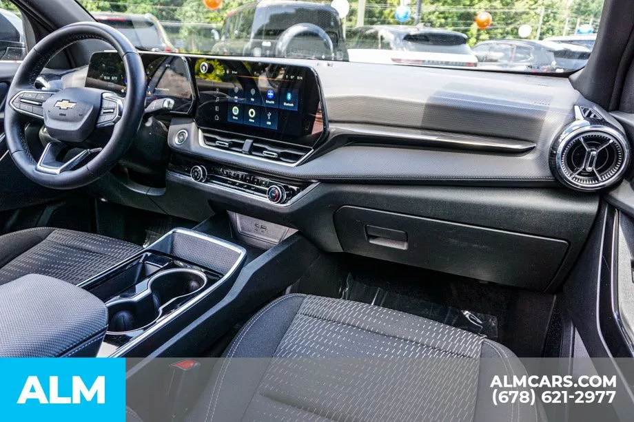 2025 Chevrolet Equinox LT - Photo 25