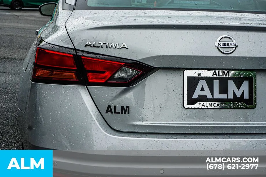 2022 Nissan Altima SV - Photo 13