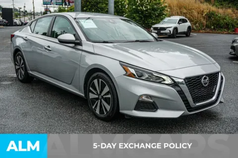 More photos of 2022 Nissan Altima 2.5 SV at ALM Marietta, GA