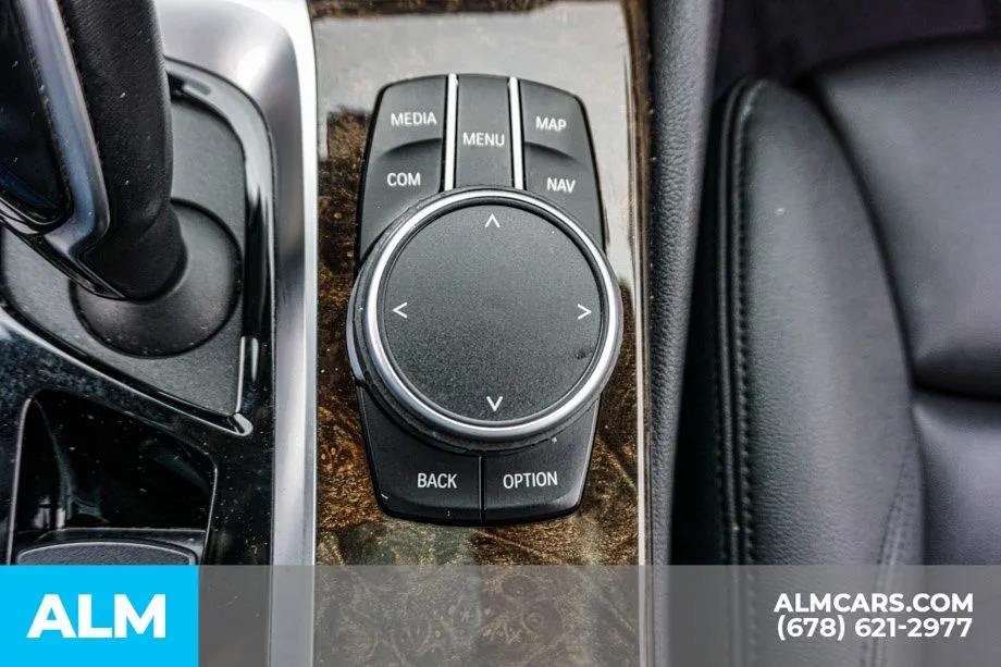 2020 BMW 5 Series 530i - Photo 43