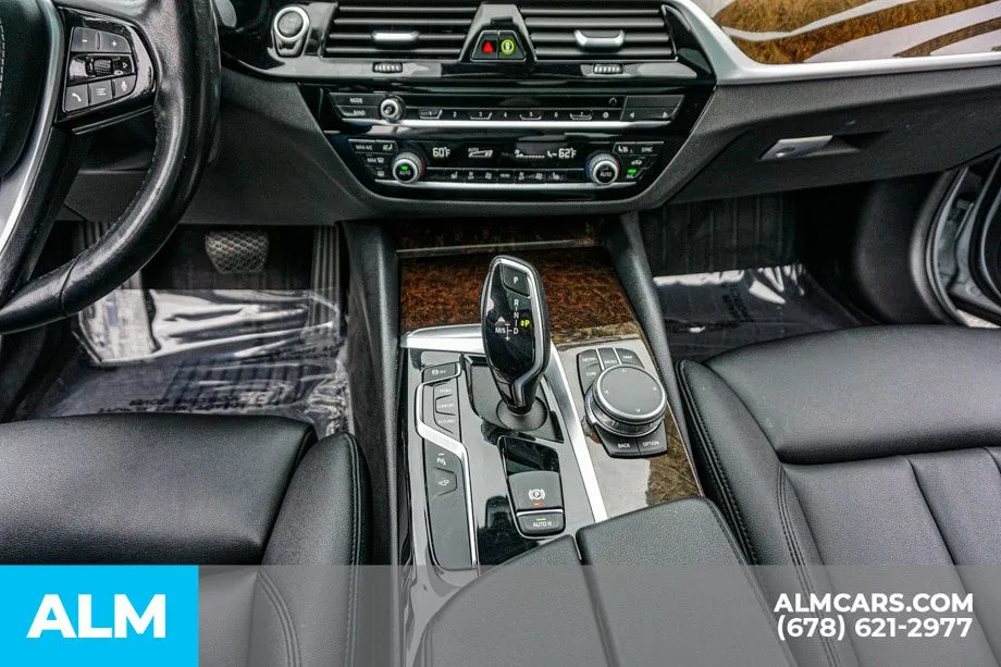 2020 BMW 5 Series 530i - Photo 40