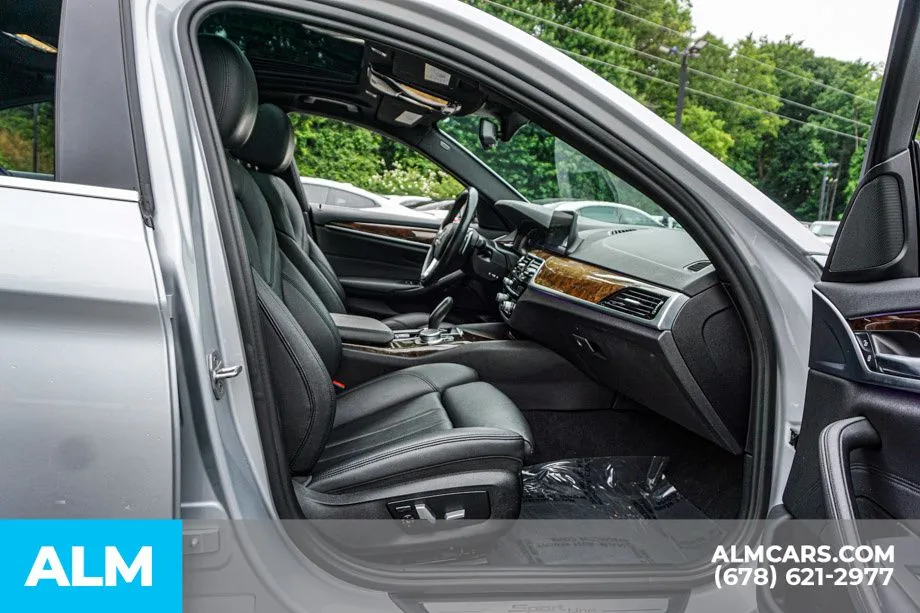 2020 BMW 5 Series 530i - Photo 23