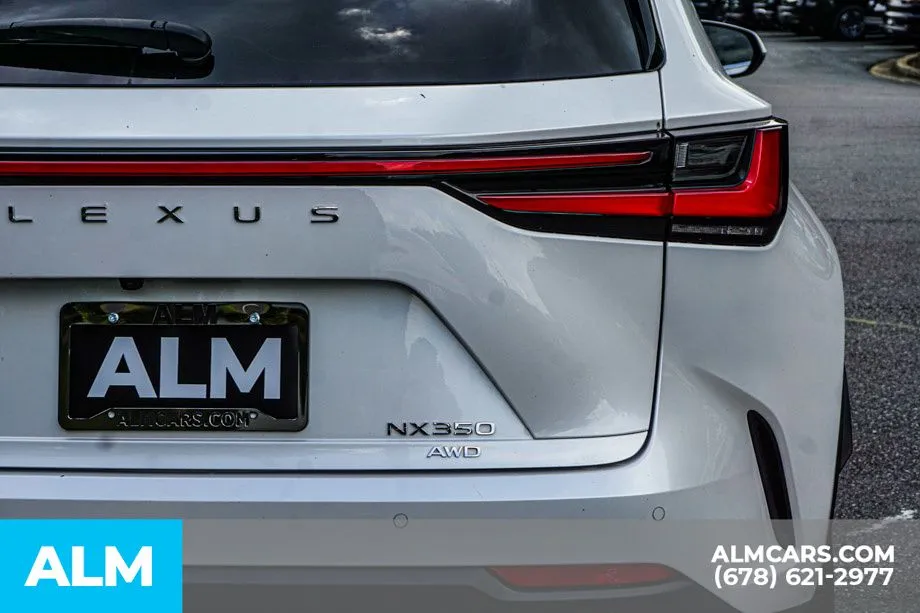 2025 Lexus NX 350 - Photo 13