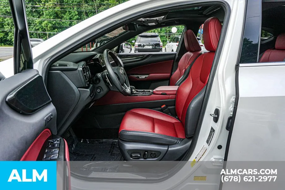 2025 Lexus NX 350 - Photo 19