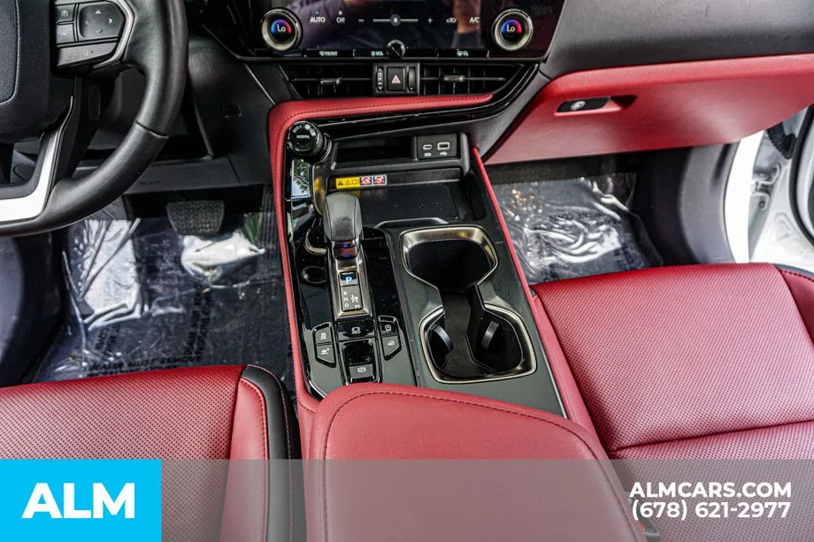 2025 Lexus NX 350 - Photo 39