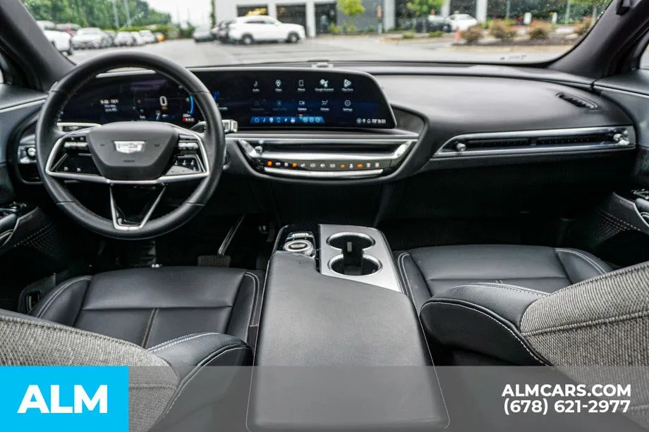 2024 Cadillac LYRIQ Tech - Photo 27