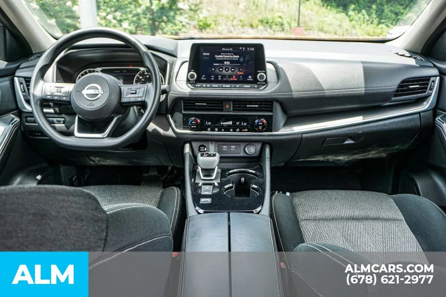 2024 Nissan Rogue SV - Photo 25