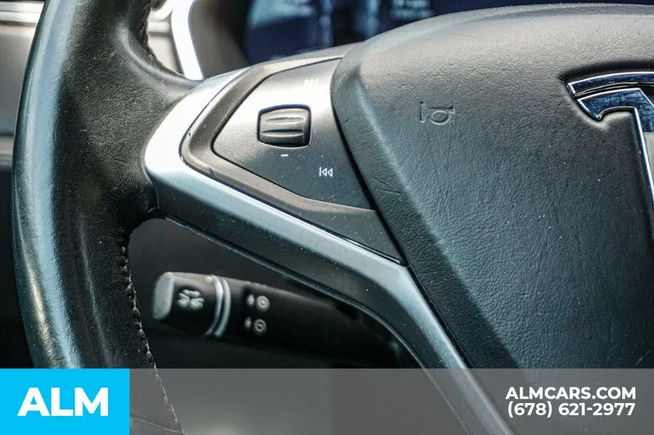 2016 Tesla Model S 70 - Photo 30