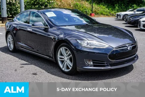 More photos of 2016 Tesla Model S 70 at ALM Marietta, GA