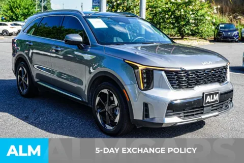 More photos of 2025 Kia Sorento Plug-In Hybrid EX at ALM Marietta, GA