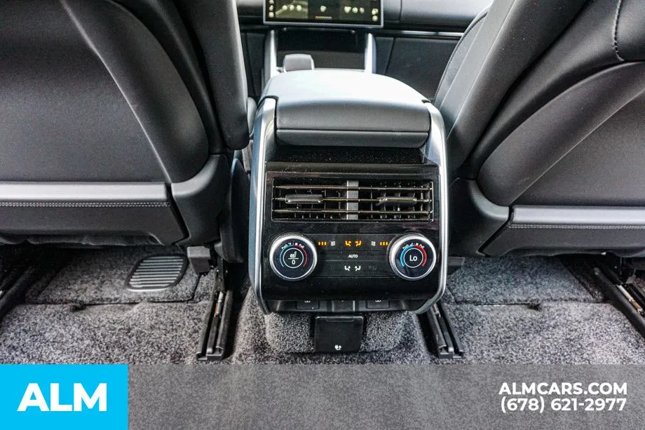 2025 Land Rover Range Rover SE - Photo 31