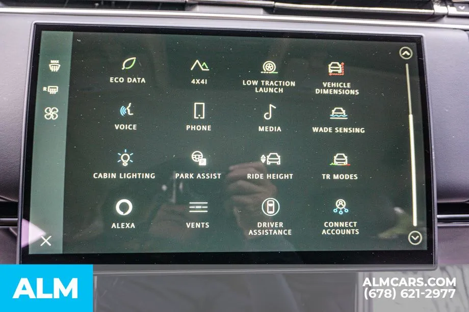 2025 Land Rover Range Rover SE - Photo 36