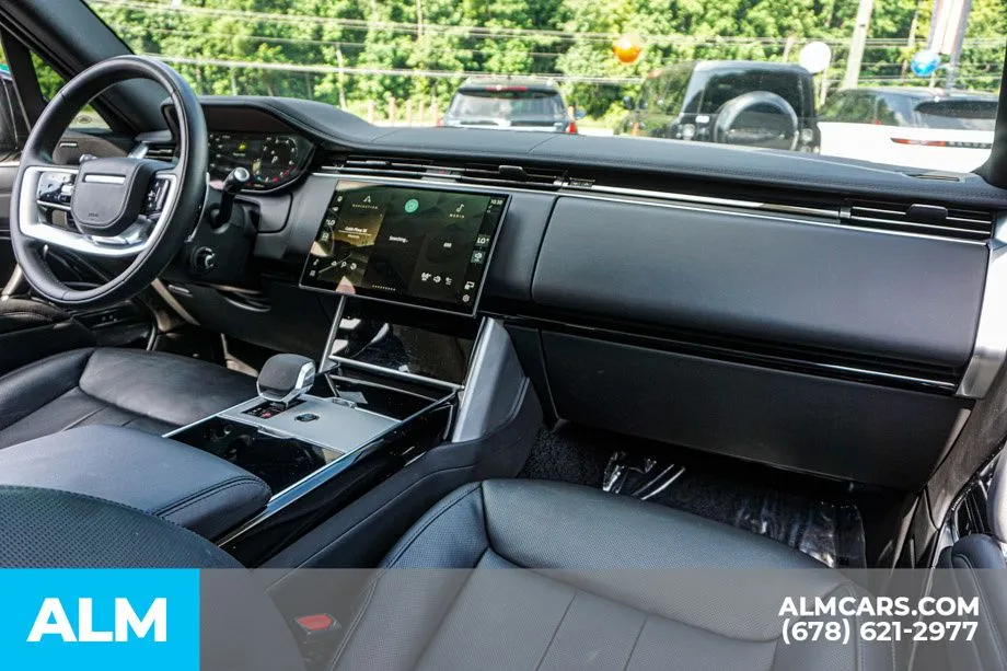 2025 Land Rover Range Rover SE - Photo 24