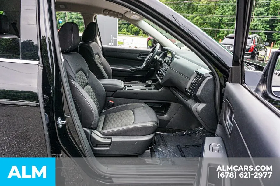 2024 Nissan Pathfinder S - Photo 25