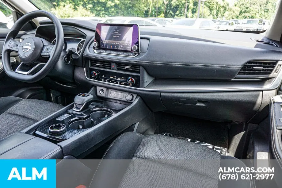 2024 Nissan Rogue SV - Photo 24