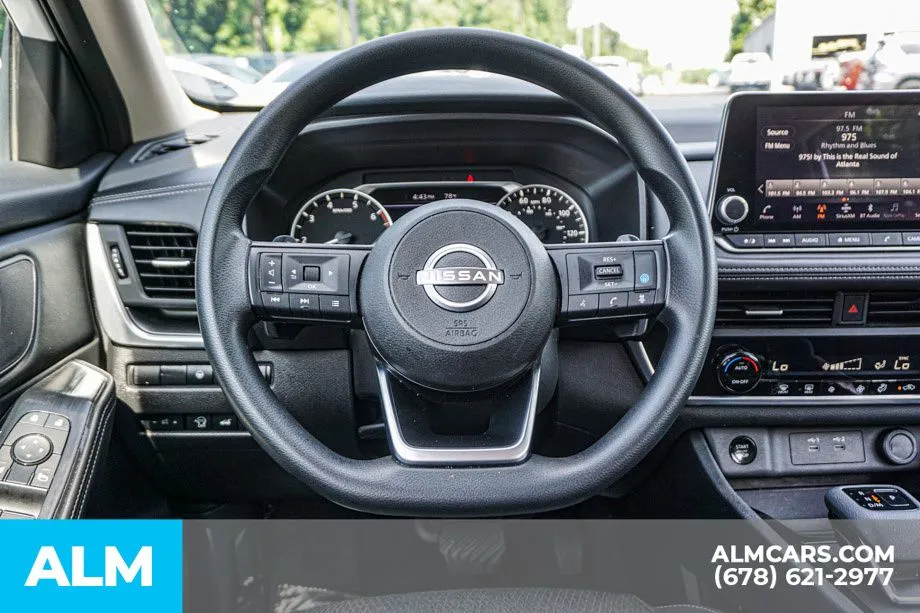 2024 Nissan Rogue SV - Photo 28
