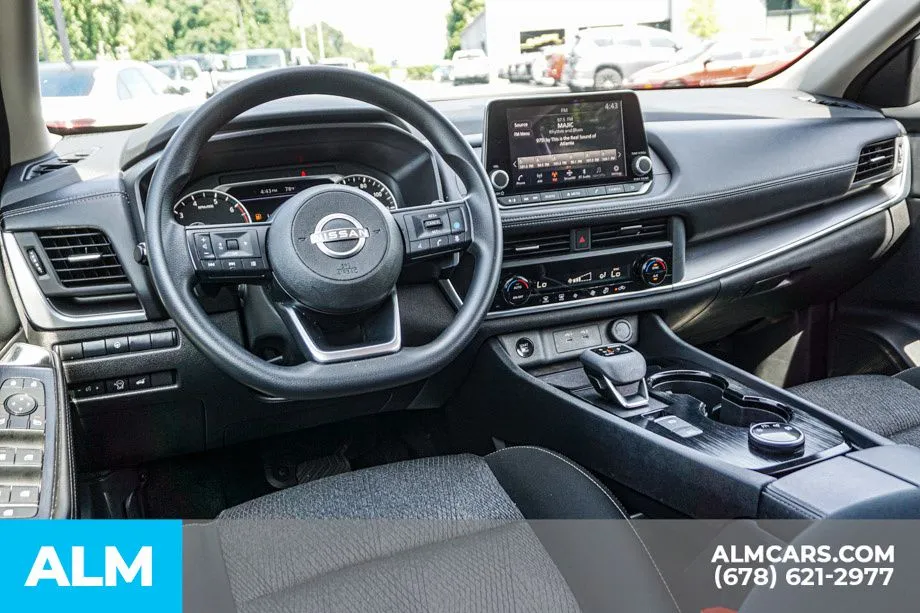 2024 Nissan Rogue SV - Photo 27