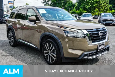 More photos of 2023 Nissan Pathfinder Platinum at ALM Marietta, GA