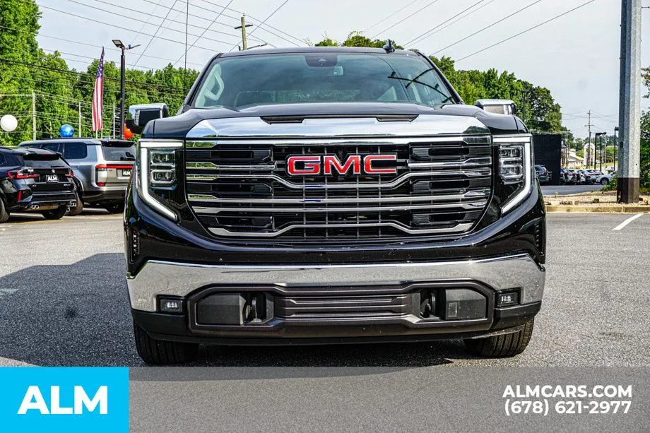 2026 GMC Sierra 1500 SLT - Photo 9