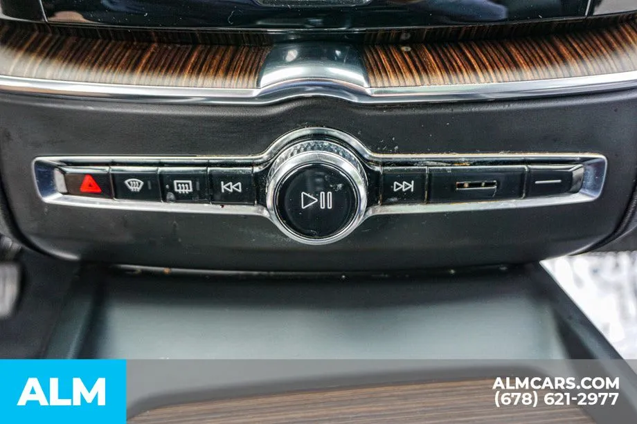 2022 Volvo XC60 Momentum - Photo 44