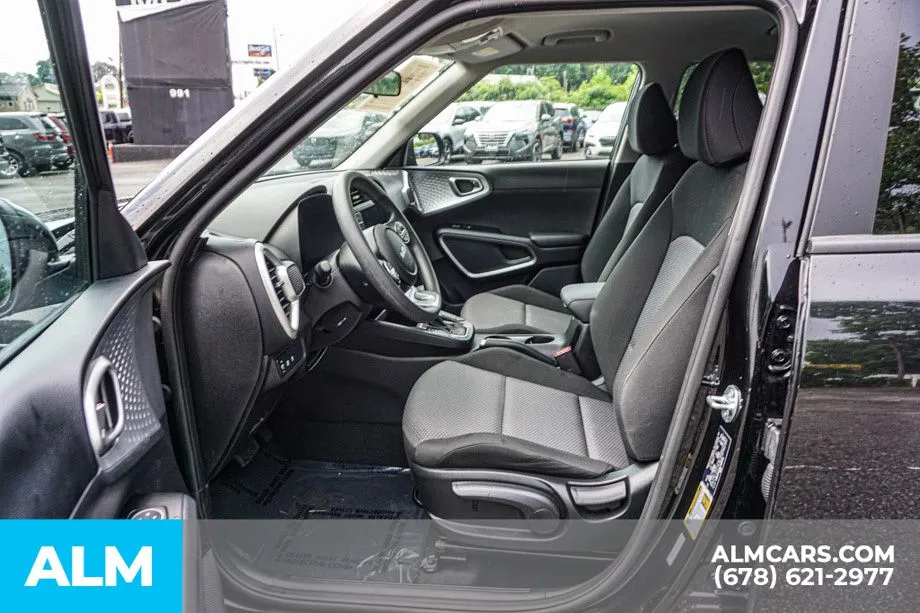 2025 Kia Soul LX - Photo 21