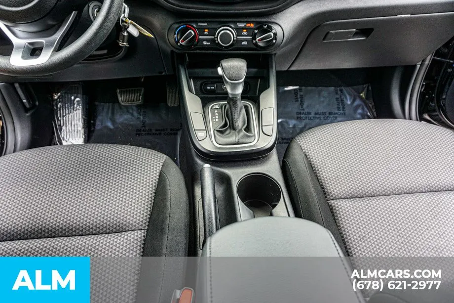 2025 Kia Soul LX - Photo 40