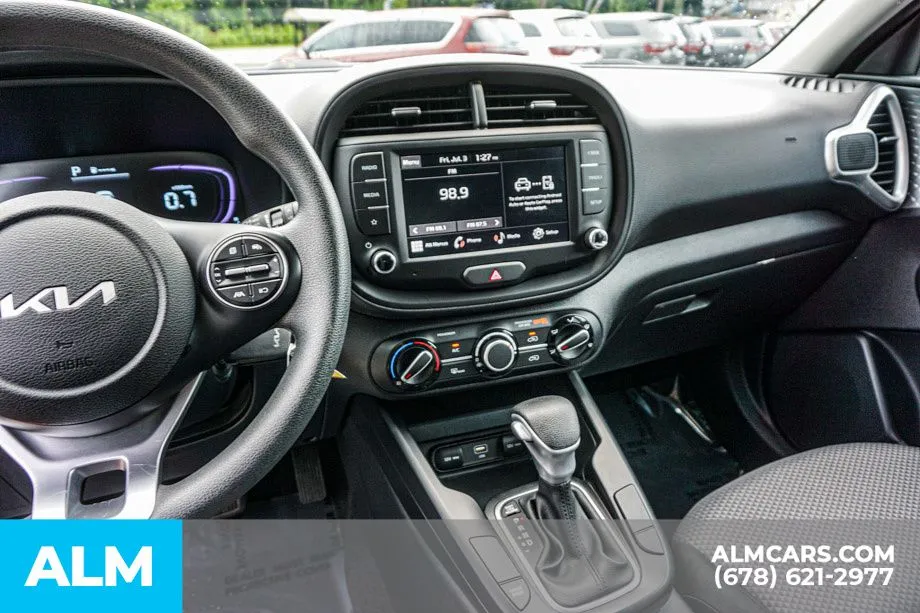 2025 Kia Soul LX - Photo 33