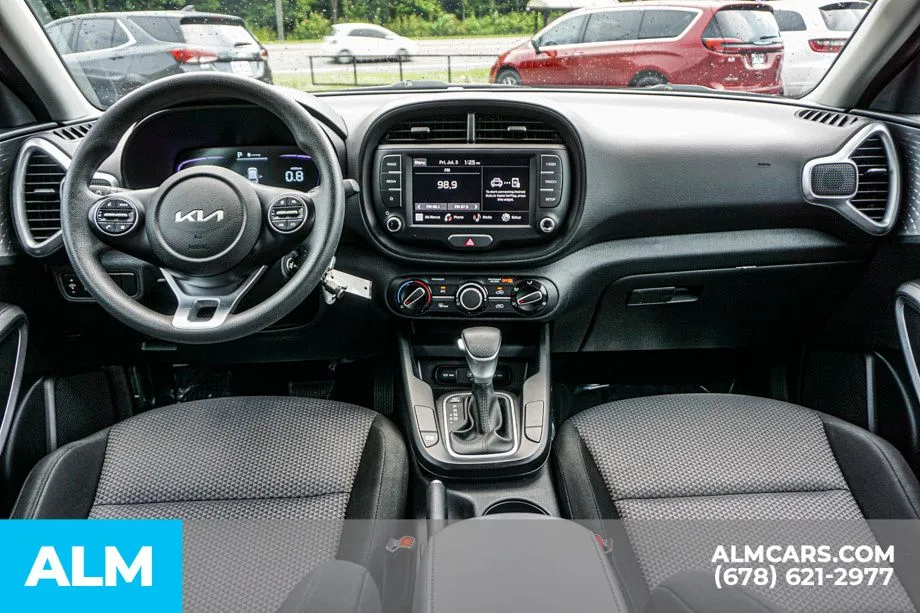2025 Kia Soul LX - Photo 27
