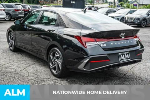 More photos of 2025 Hyundai Elantra SEL Sport at ALM Marietta, GA