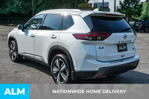 More photos of 2025 Nissan Rogue SL at ALM Marietta, GA