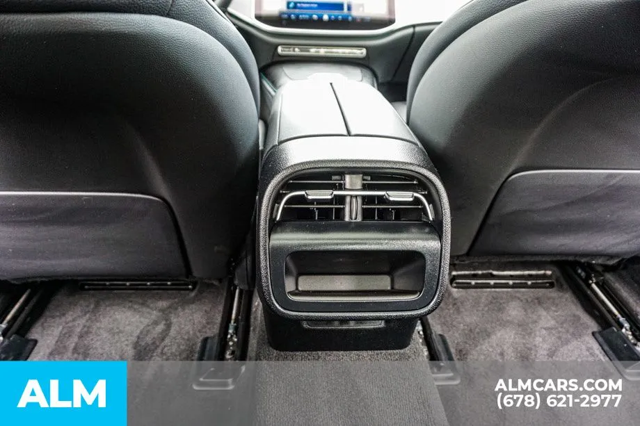 2025 Mercedes-Benz E-Class E350 - Photo 31
