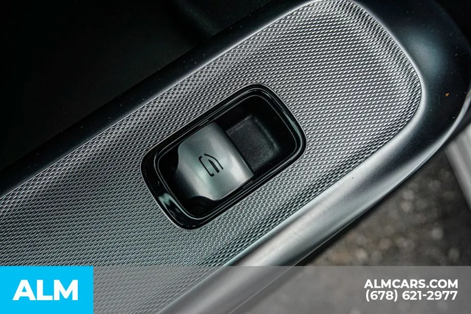 2025 Mercedes-Benz E-Class E350 - Photo 53